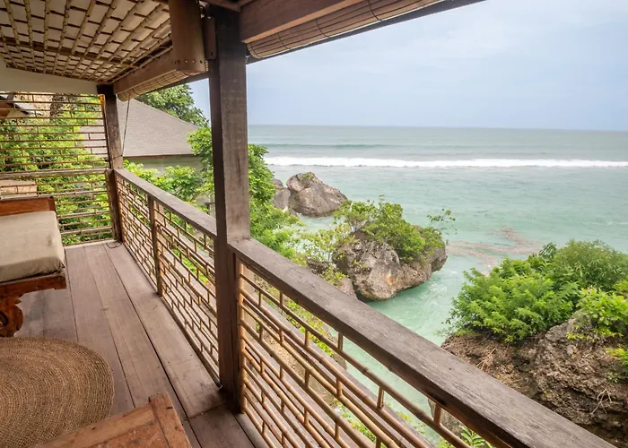 Ayunan 3 Bedroom On Bingin ウルワツ
